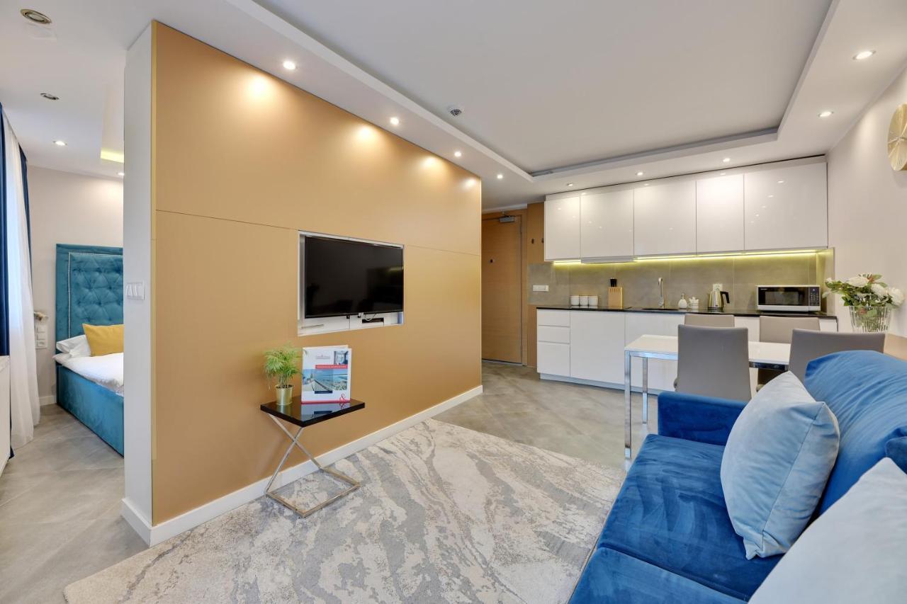 Dom & House - Apartments Waterlane Island กดัญสก์ ภายนอก รูปภาพ