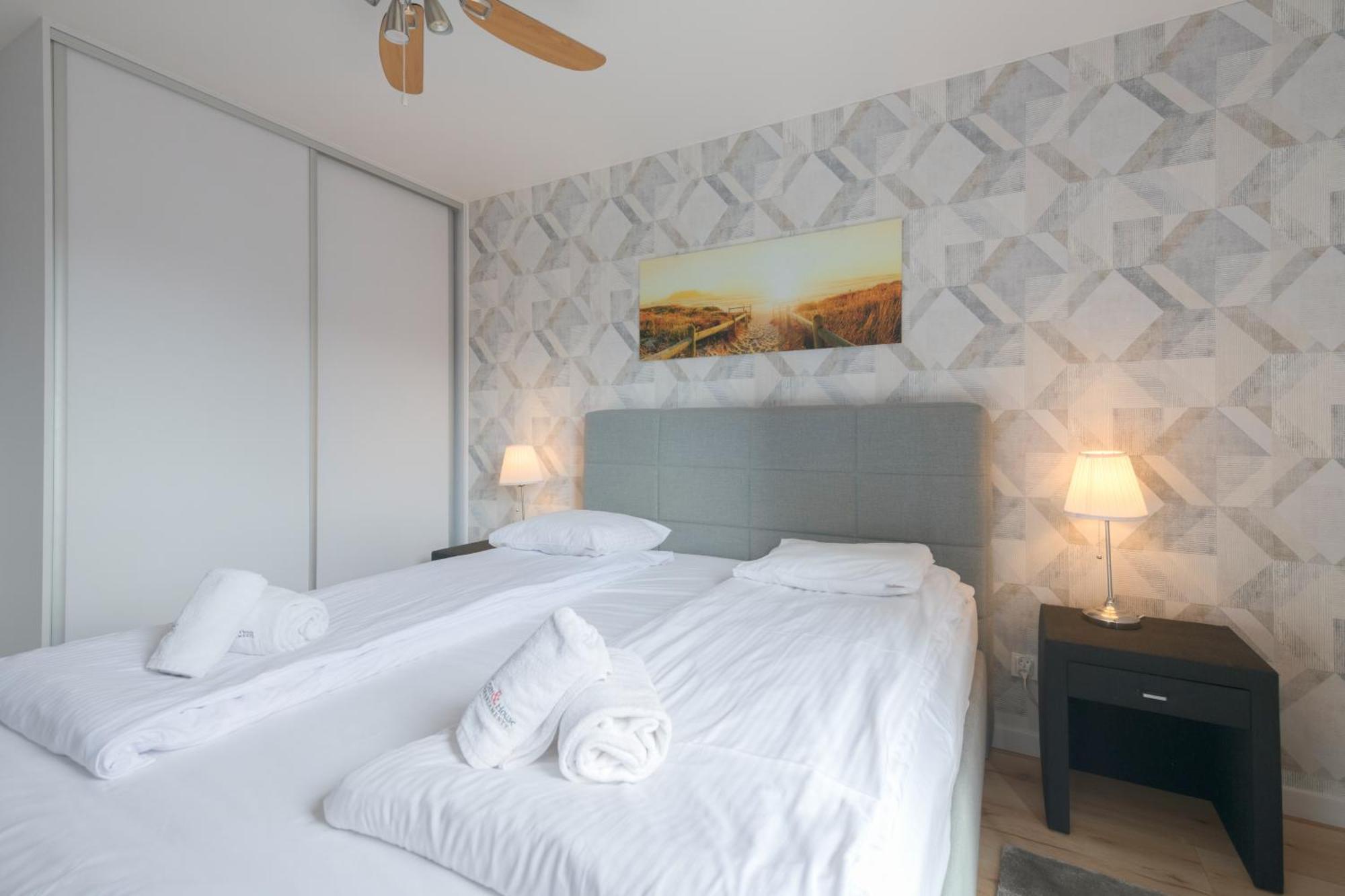 Dom & House - Apartments Waterlane Island กดัญสก์ ภายนอก รูปภาพ