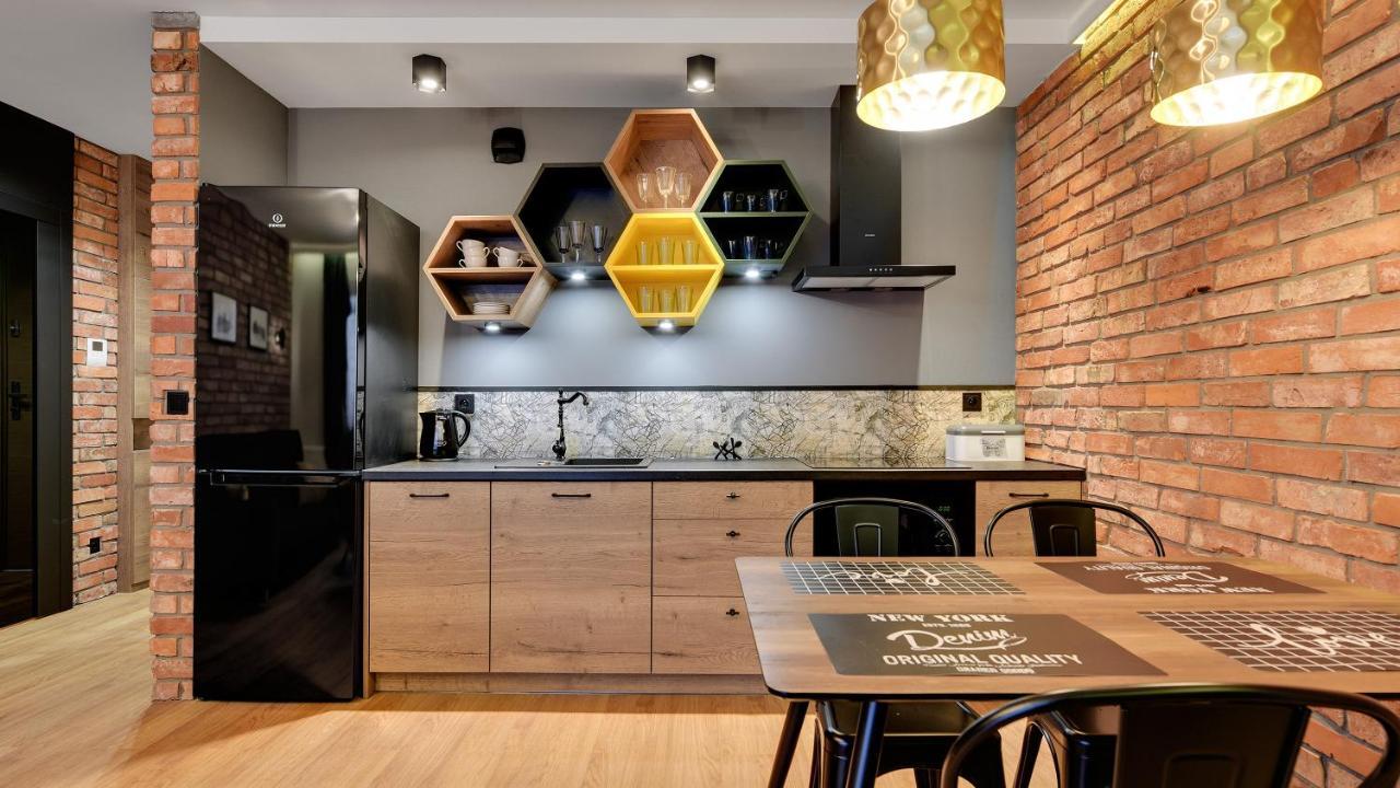 Dom & House - Apartments Waterlane Island กดัญสก์ ภายนอก รูปภาพ