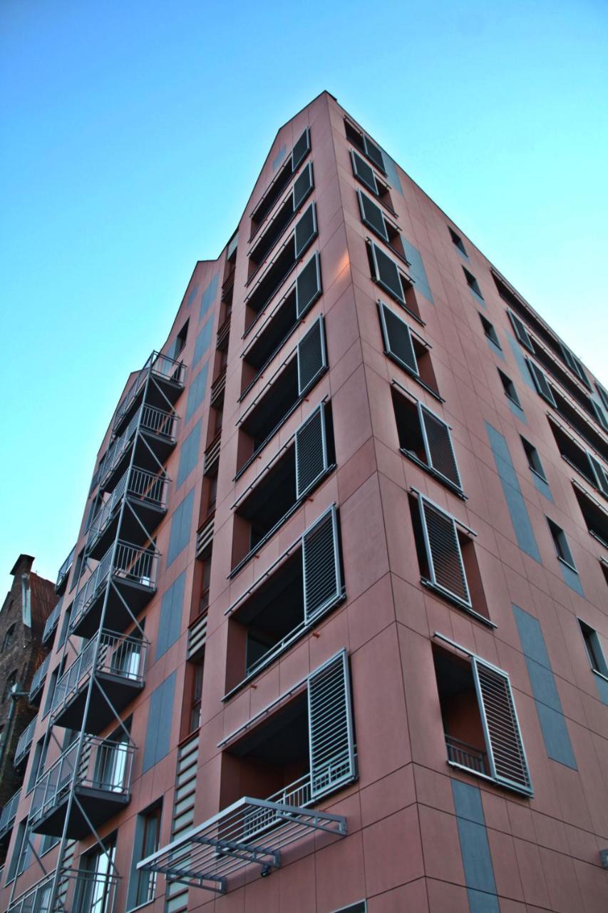 Dom & House - Apartments Waterlane Island กดัญสก์ ภายนอก รูปภาพ