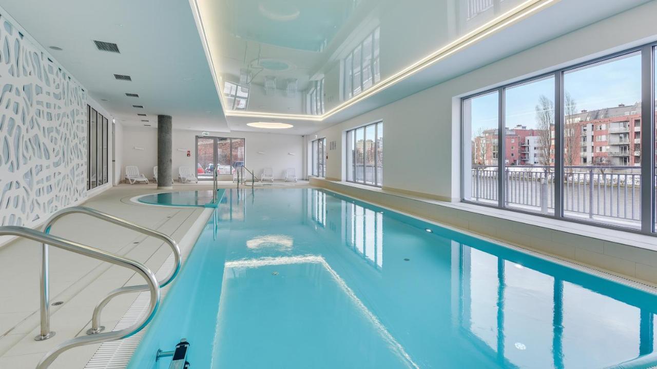 Dom & House - Apartments Waterlane Island กดัญสก์ ภายนอก รูปภาพ