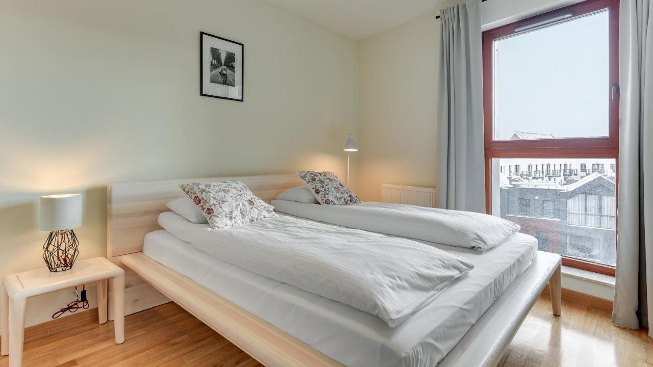 Dom & House - Apartments Waterlane Island กดัญสก์ ภายนอก รูปภาพ